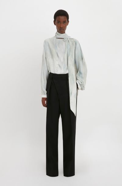 Women Victoria Beckham Special Price Trousers Wrap Front Trouser In Black