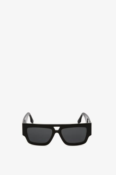 V Plaque Frame Sunglasses In Black Women Eyewear Victoria Beckham Contemporary